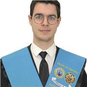 Persona abierta y comprometida, con una gran vocación enfocada a la enseñanza